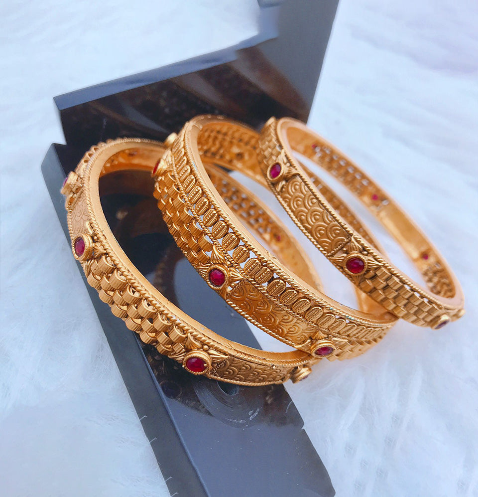 Maharani's Treasure Gold Bangle Set