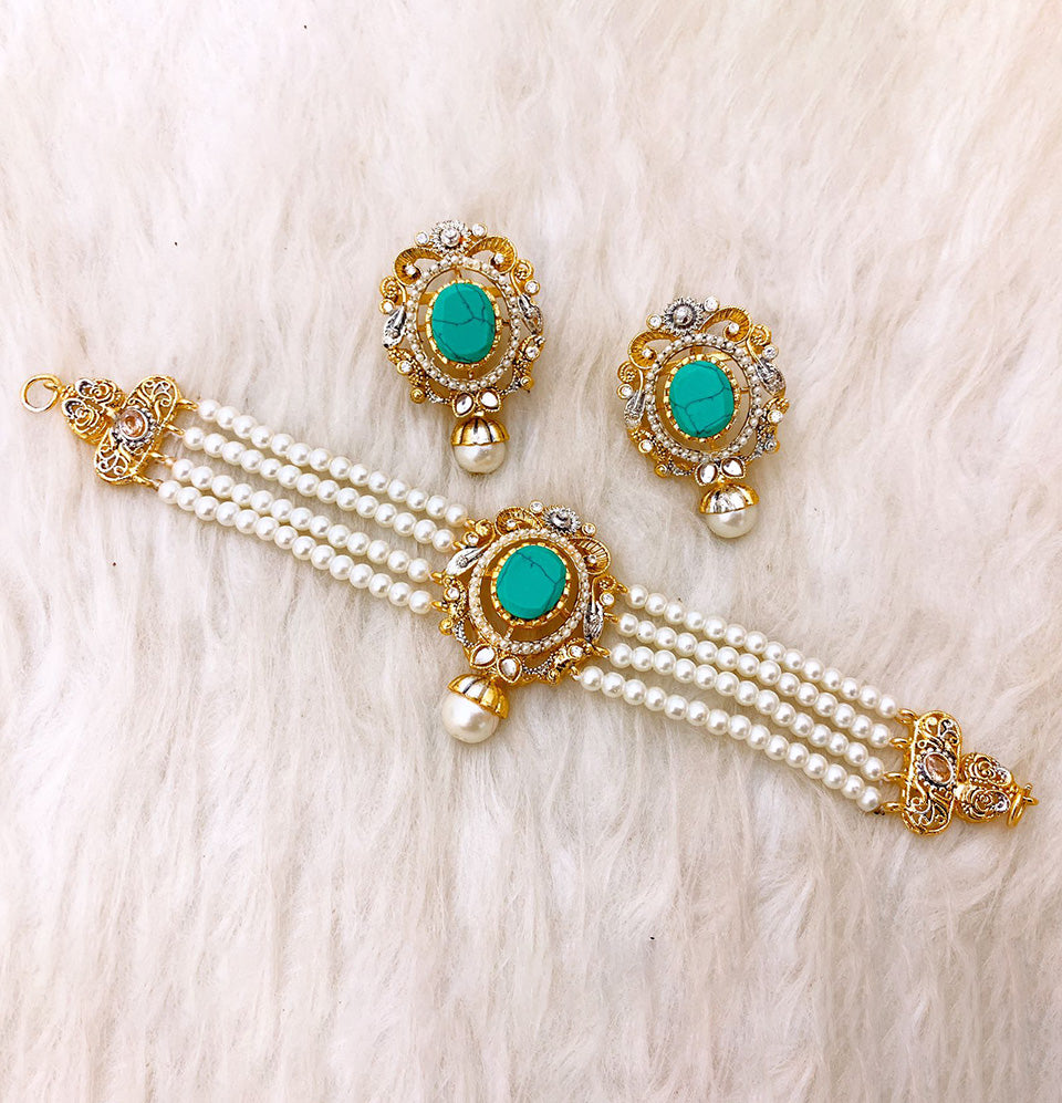 Nefertiti's Nile Treasure Choker Set