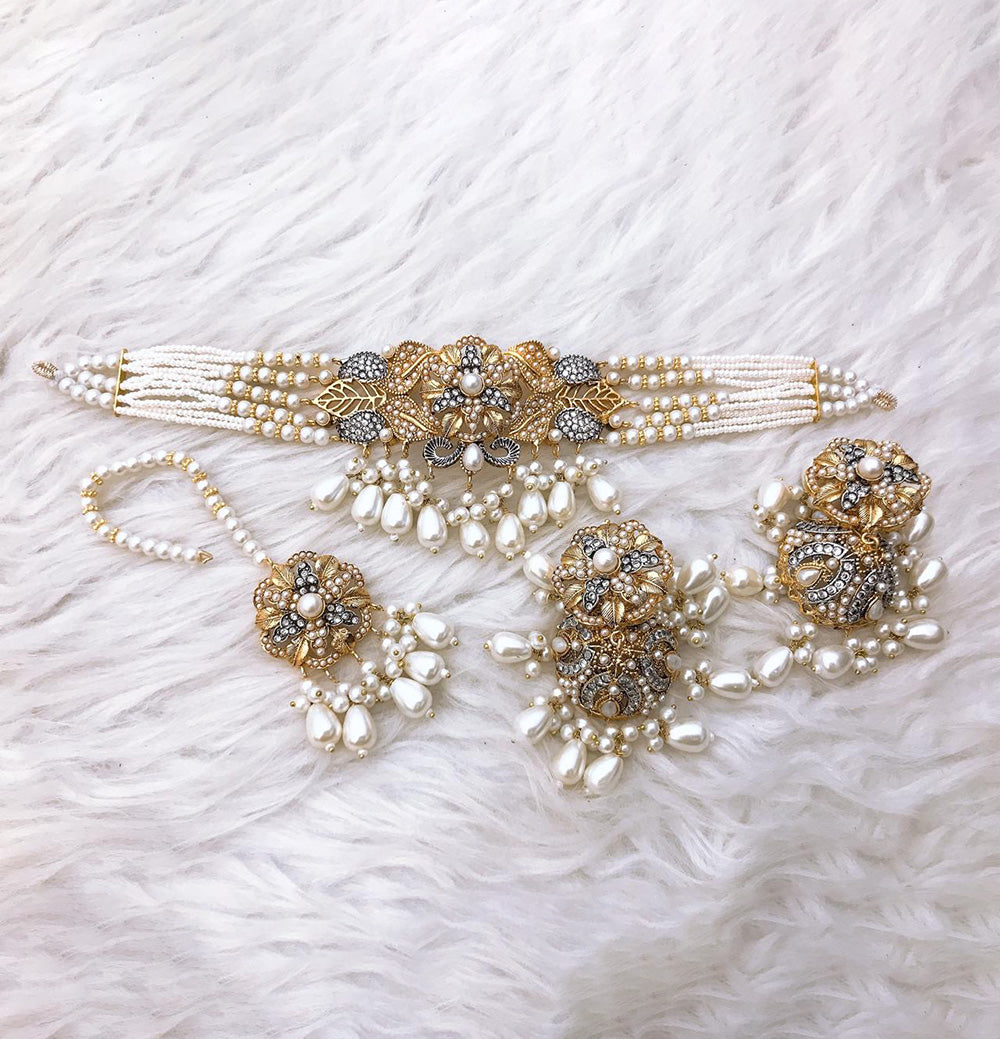 Midnight Elegance Gold-Plated Choker Set