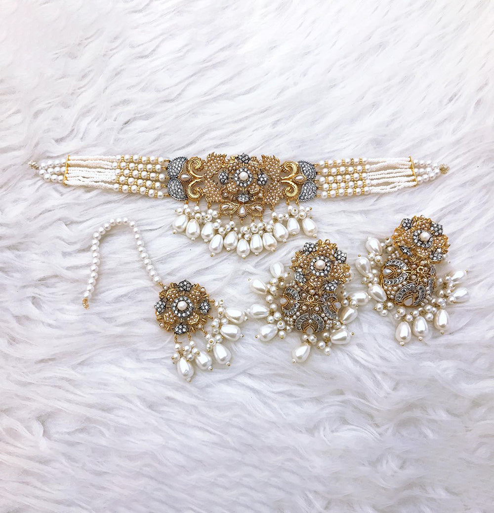 Pearlescent Majesty Choker Set